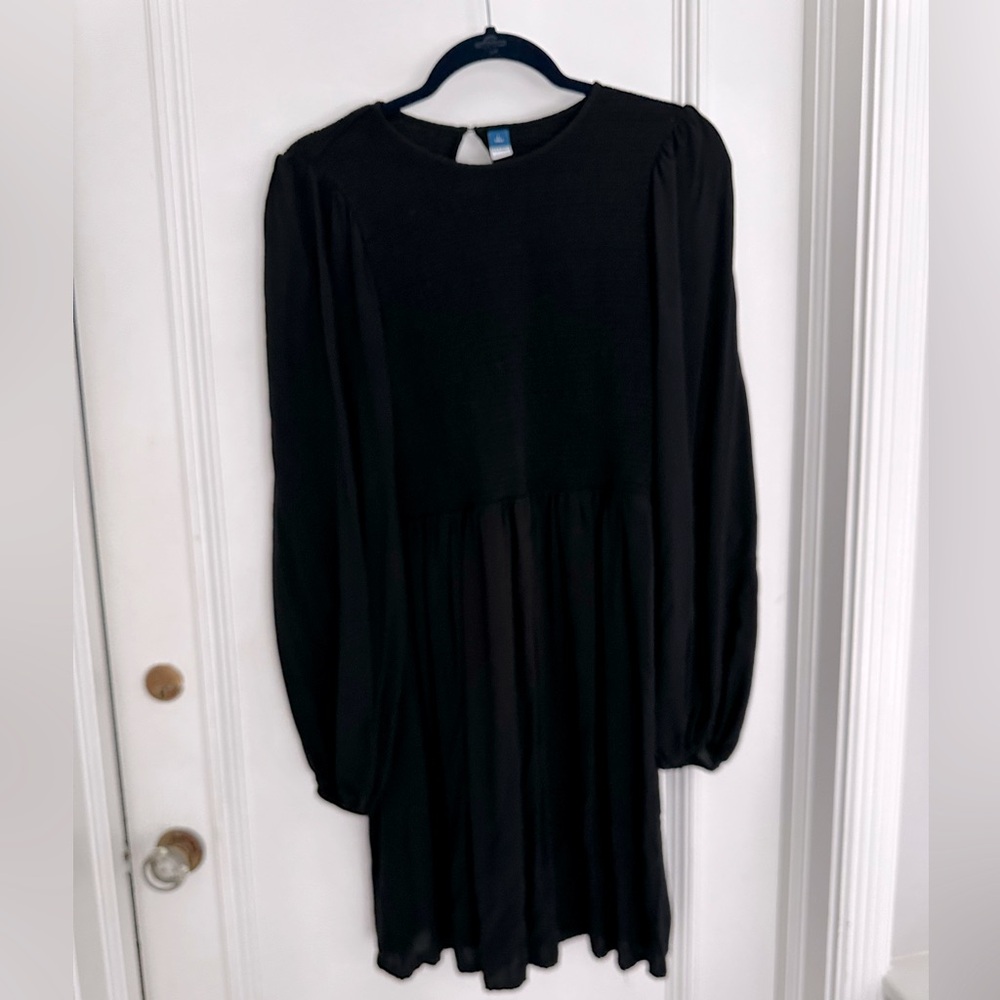 Old Navy Size Large Tall black fit and flare smocked mini dress. EUC